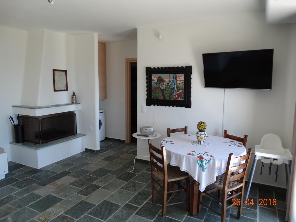 Balkonikarystos Apartment Exterior photo