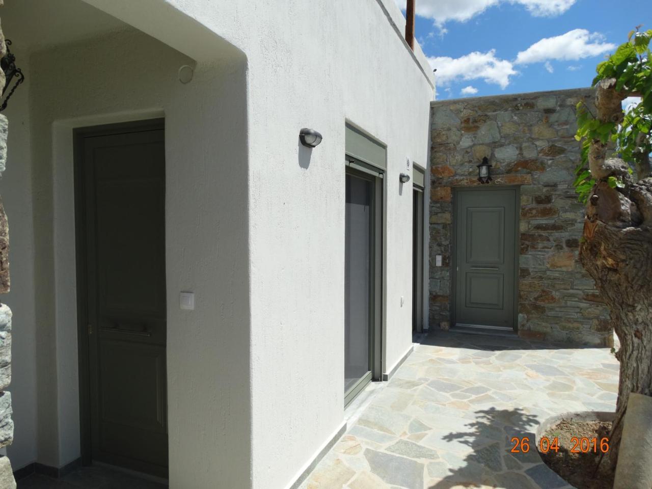 Balkonikarystos Apartment Exterior photo